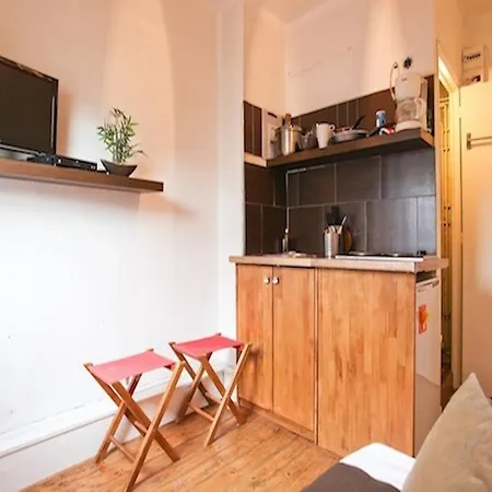 Apartment Studio Mozart Paris